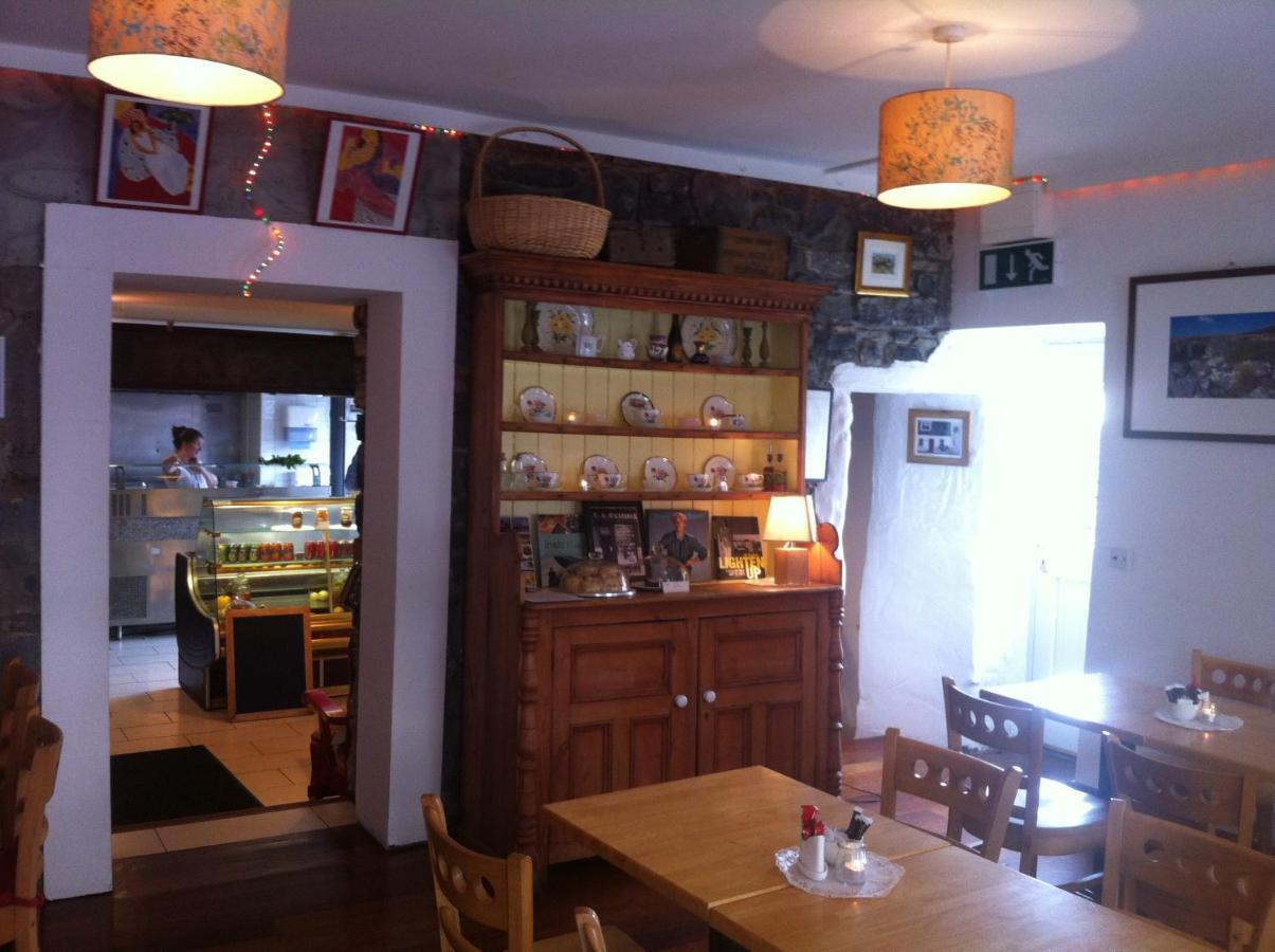 Room 2 Camp Street B&B & Self Catering Oughterard Exteriör bild